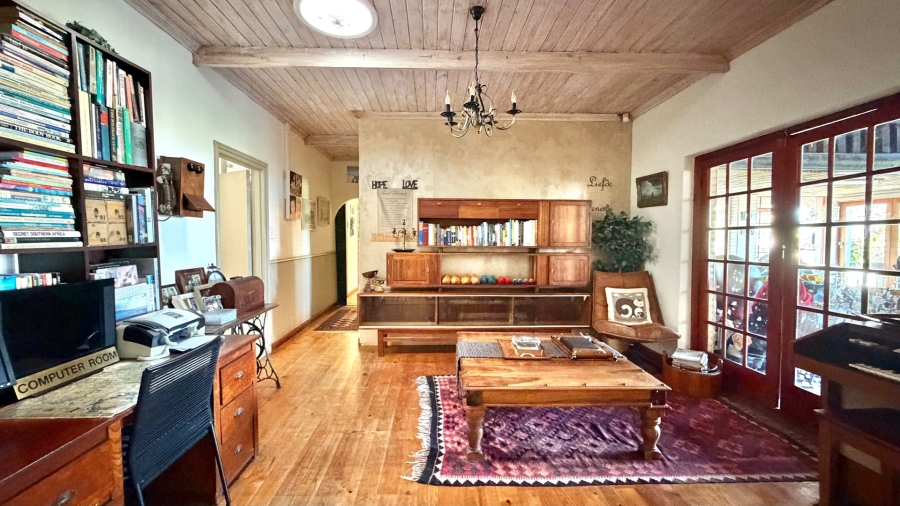 4 Bedroom Property for Sale in Heldervue Western Cape